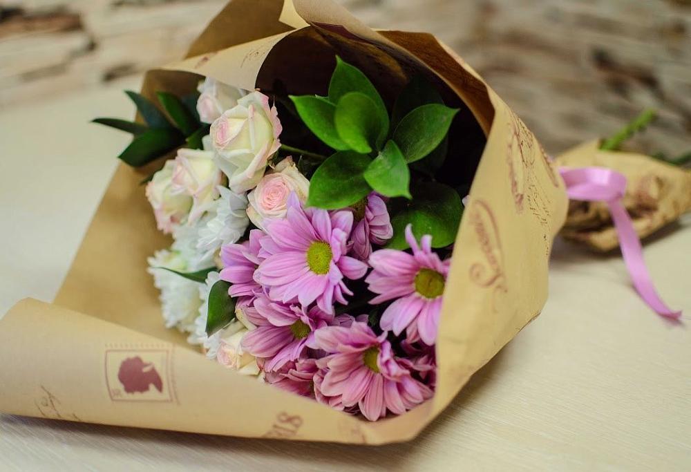 Букет цветов из: Розы и Хризантемы в Хатассах