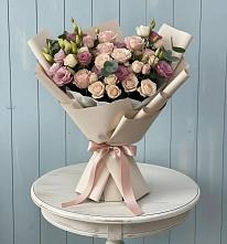 Букет цветов из:  Розы и Лизиантусы в Хатассах