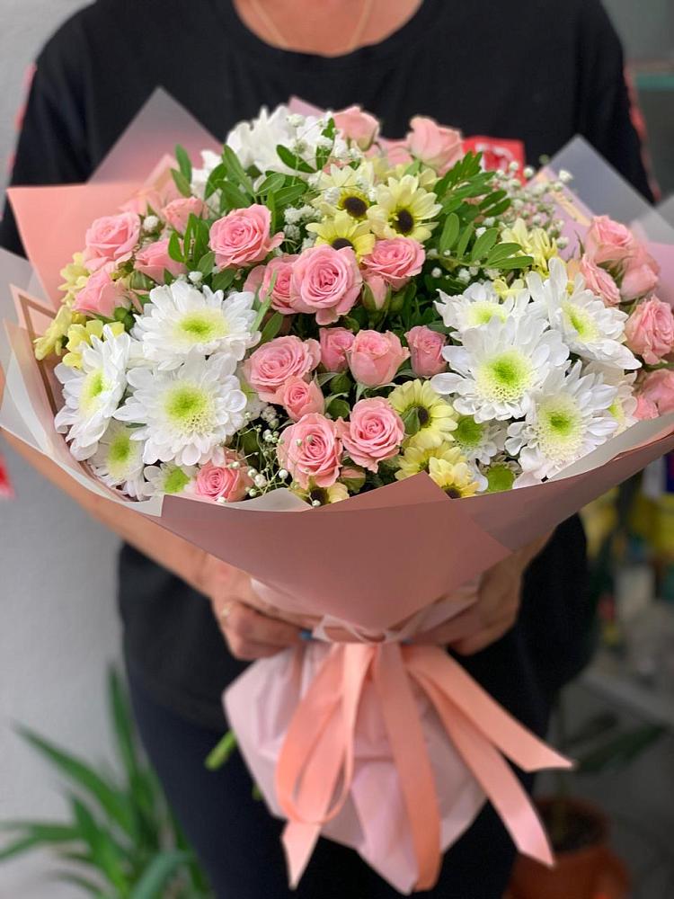 Букет цветов из: Розы и Хризантемы в Хатассах