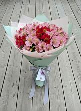 Букет цветов из:  Альстромерии в Хатассах