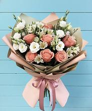 Букет цветов из:  Розы, Альстромерии и Лизиантусы #REPLACE_PRED# Хатассах