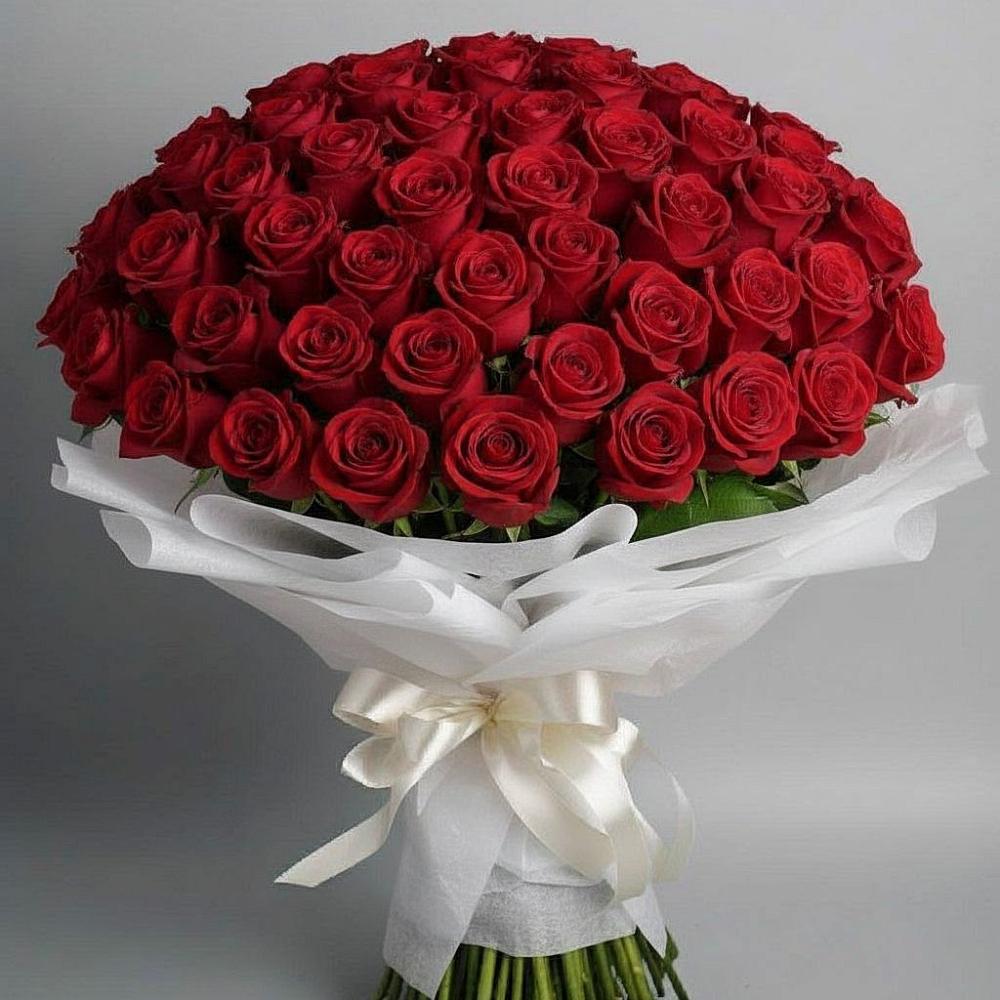 Букет 101 Красная роза Блэк Мэджик в Хатассах