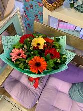 Букет цветов из:  Герберы, Хризантемы и Альстромерии #REPLACE_PRED# Хатассах