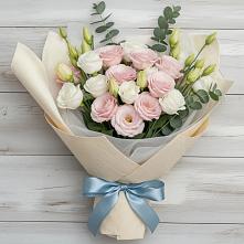 Букет цветов из:  Лизиантусы #REPLACE_PRED# Хатассах