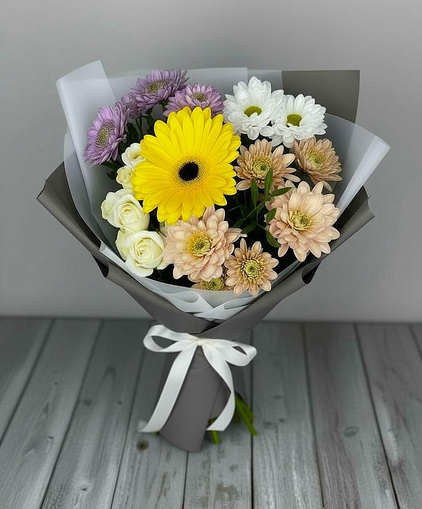 Букет цветов из: Розы, Герберы и Хризантемы в Хатассах