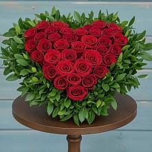 Цветочная композиция из Розы в виде сердца #REPLACE_PRED# Хатассах