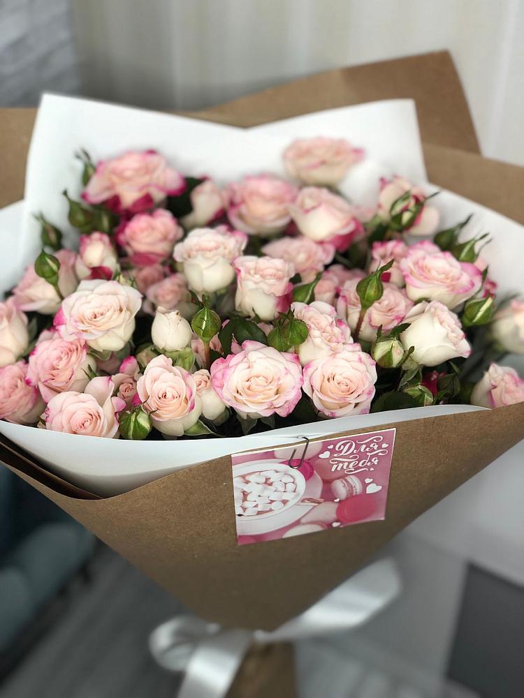 Букет цветов из: Розы в Хатассах