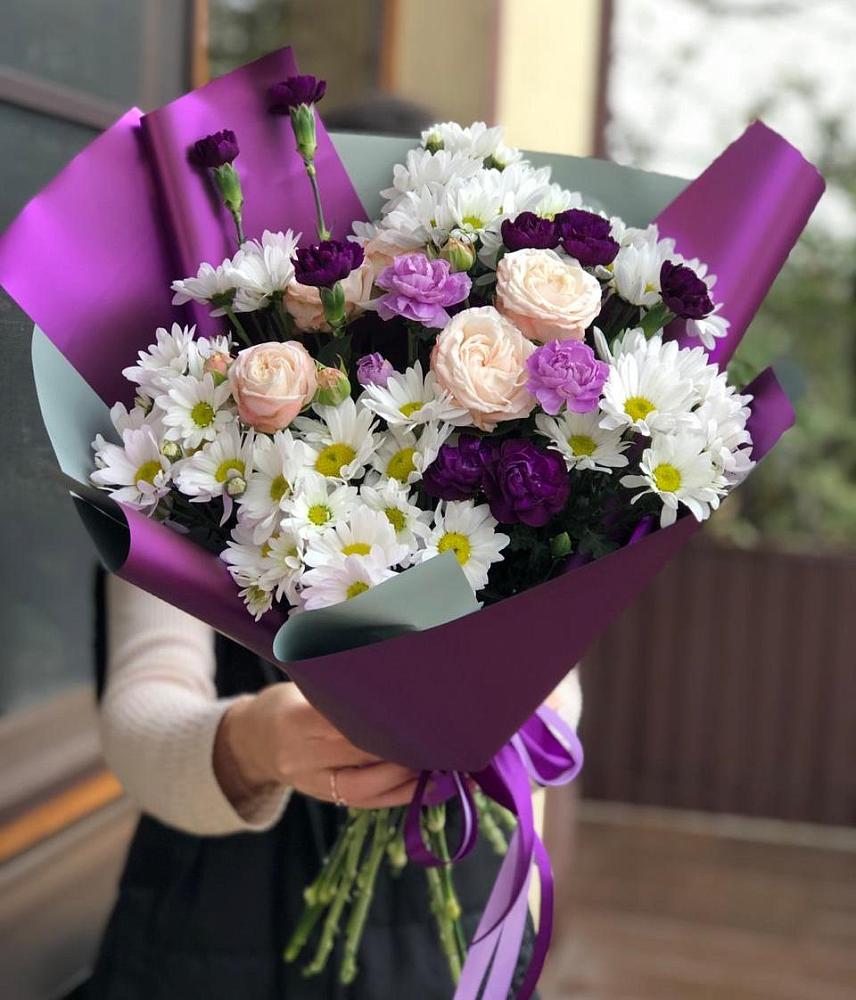 Букет цветов из: Хризантемы, Гвоздики и Розы в Хатассах