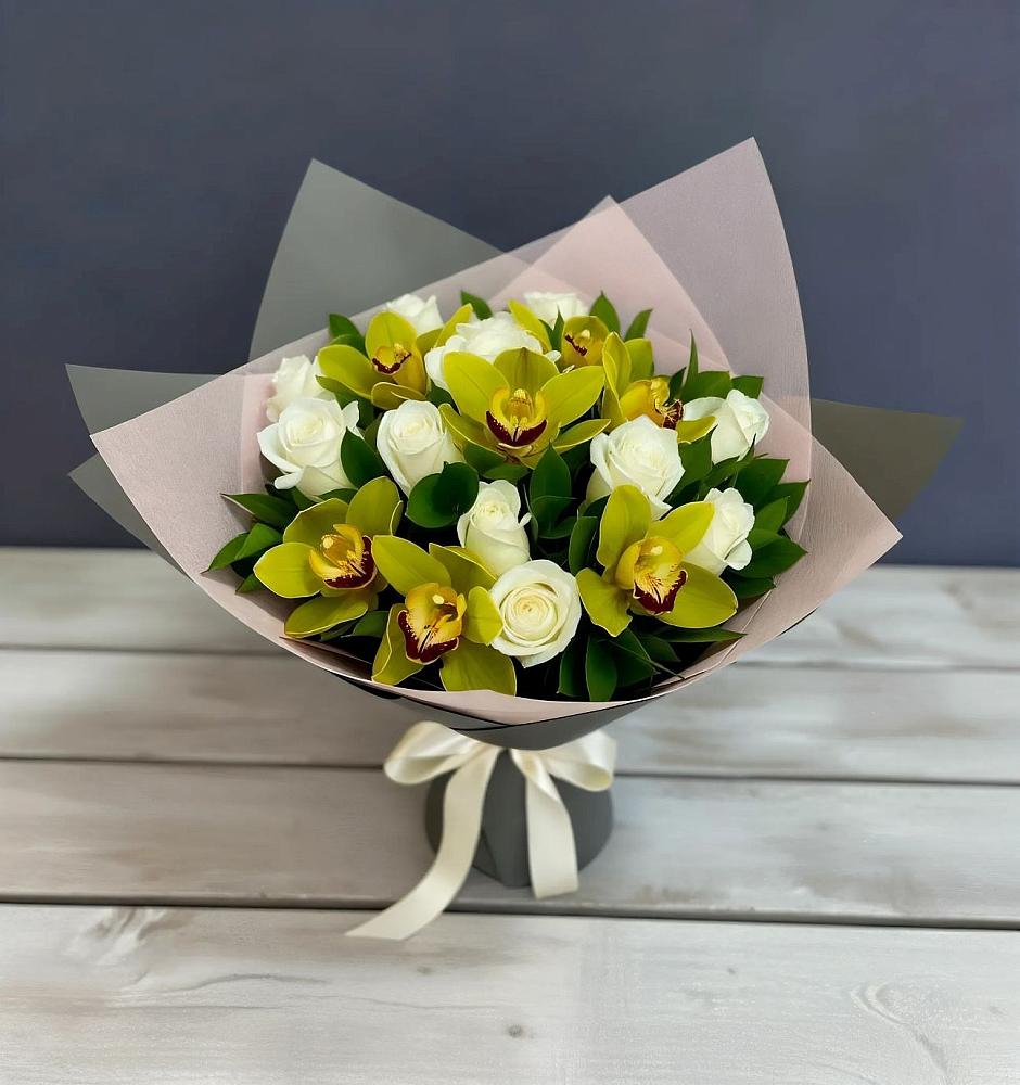 Букет цветов из: Орхидеи и Розы в Хатассах