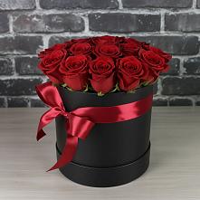 Цветочная композиция из Розы в шляпной коробке #REPLACE_PRED# Хатассах