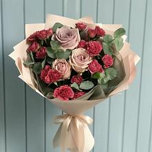 Букет цветов из:  Гвоздики и Розы в Хатассах